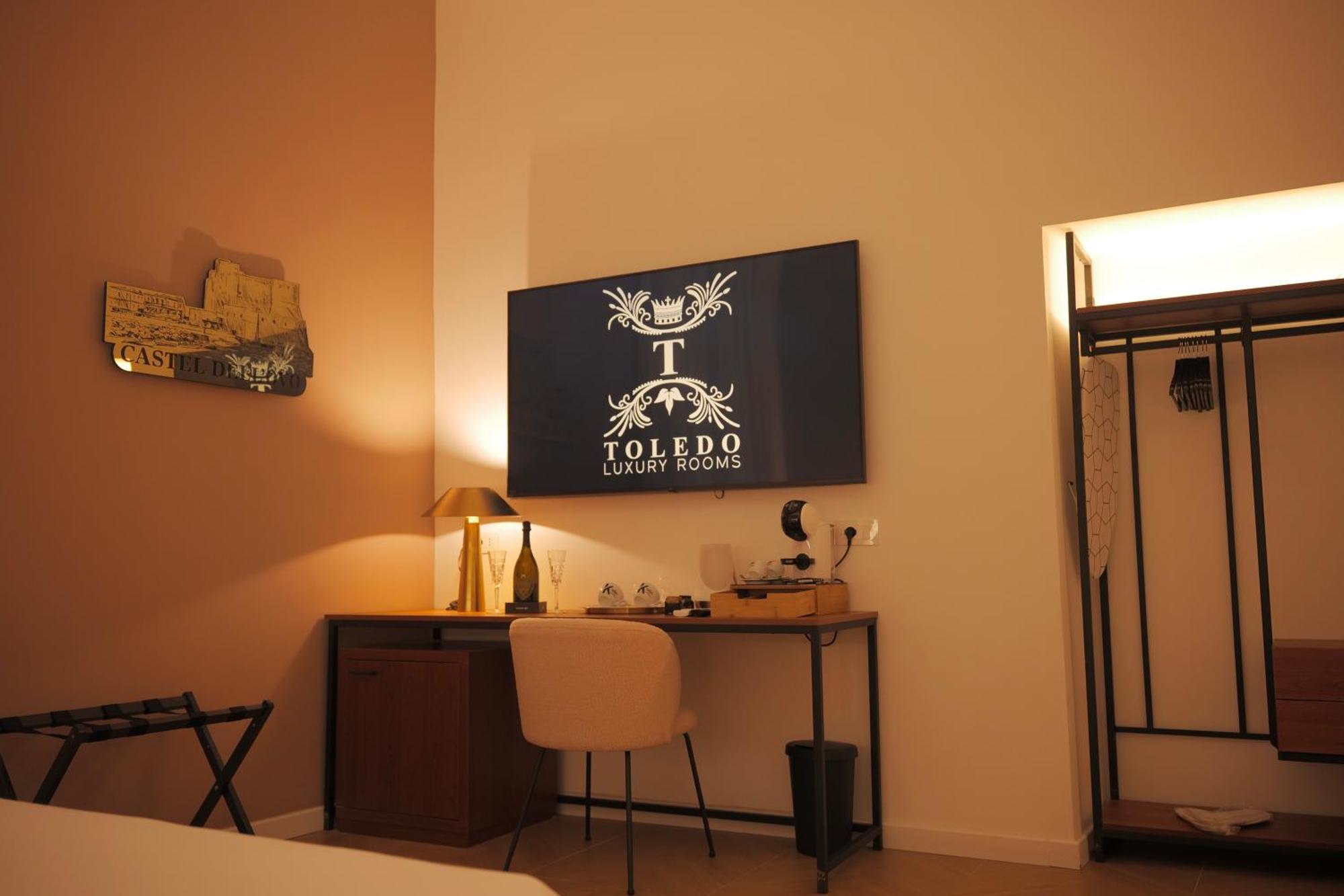 Toledo Luxury Rooms - Lr Collection Nápoly Kültér fotó